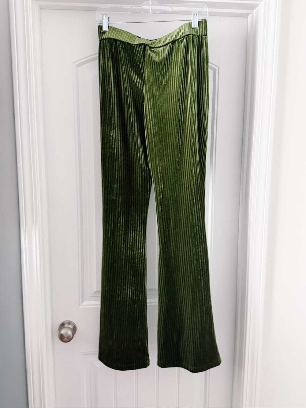 SHEIN Olive Green Velvet Ribbed Flare Leggings